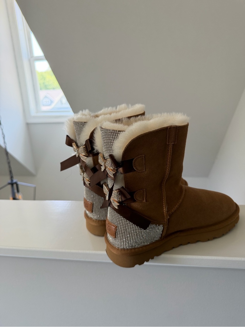 UGG Chestnut Crystal Bow Sheepskin Boots with Cream Fur Cuff - Picture 3 of 3